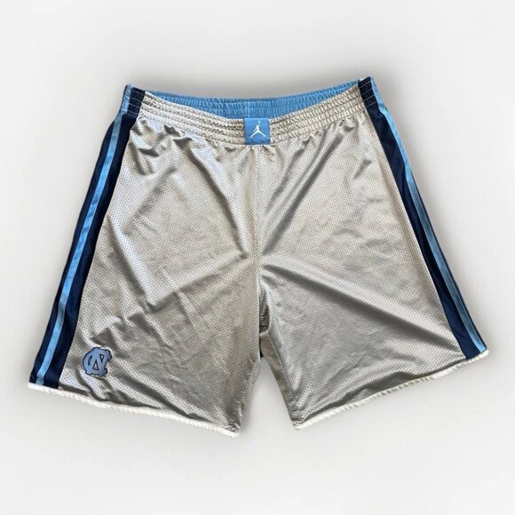Vtg Jordan Reversible Basketball Shorts 2XL UNC Tarheels Silky Shiny Y2K Baggy‎ - Picture 3 of 12